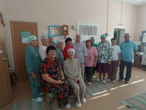 Бөтендөнья туризм көне уңаеннан Сатышта өлкәннәр өчен Саба районы буйлап экскурсия узды