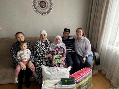 Гомер көзләренең якты нуры: Әминә Шакировага  90 яшь тулды