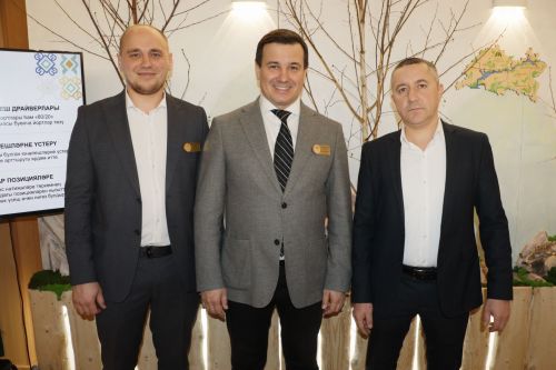 Саба мәдәният йортында оешма-предприятиеләр, шәхси эшмәкәрләр җитештергән төрле товарлар, азык-төлек продукциясе күргәзмәсе