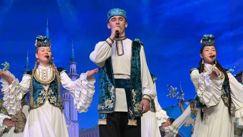Халыкара хатын-кызлар көне уңаеннан район мәдәният йортында узган бәйрәм чарасыннан фоторепортаж