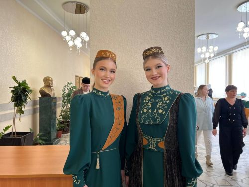 Халыкара хатын-кызлар көне уңаеннан район мәдәният йортында узган бәйрәм чарасыннан фоторепортаж
