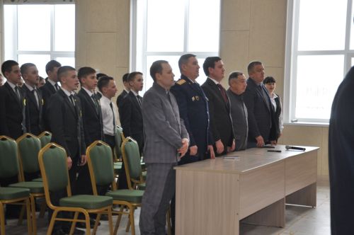 “Депутат буласым килә” дип исемләнгән парламент дәресеннән  фоторепортаж