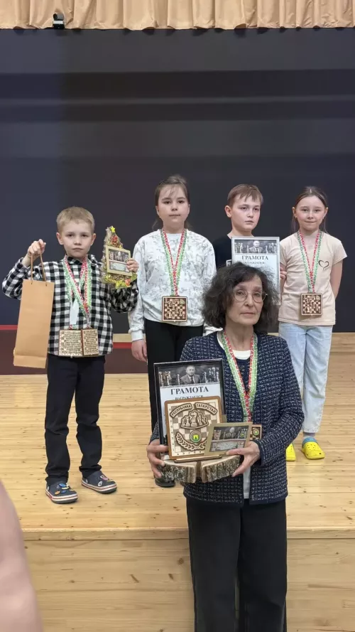 Нургали Миңнехан улы Миңнеханов истәлегенә тизйөрешле шахмат буенча малайлар һәм кызлар арасында III республикакүләм шәхси-команда турниры узды