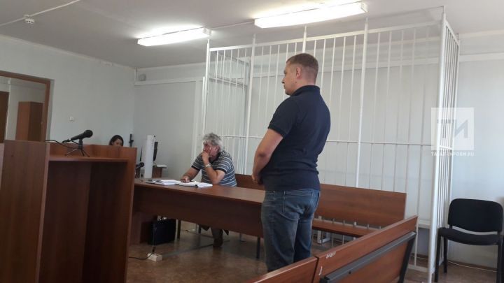 Экс-сотрудник исполкома Челнов получил три года условно за взятки