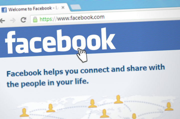 Facebook начал проверять достоверность информации на фото и видео