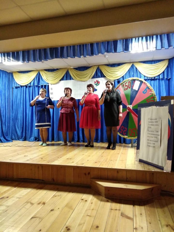 Сәрдә авыл клубында Халыкара хатын-кызлар көненә багышланган концерт