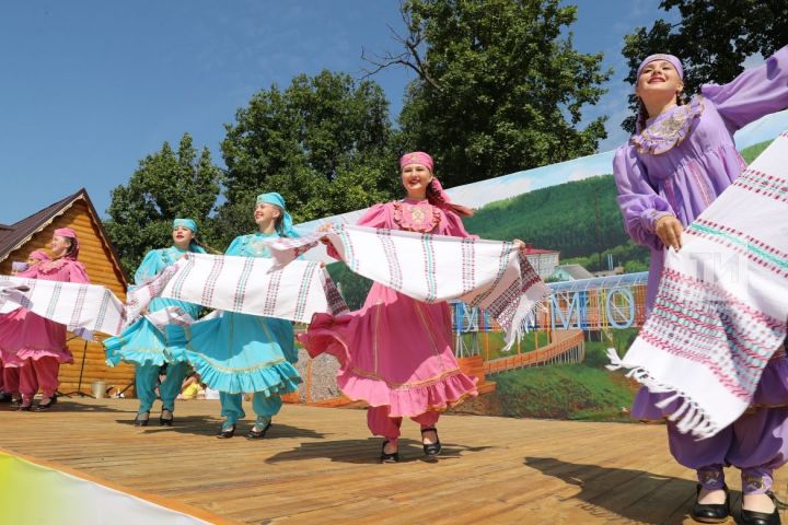 Казанда Сабан туе дүрт мәйданчыкта була