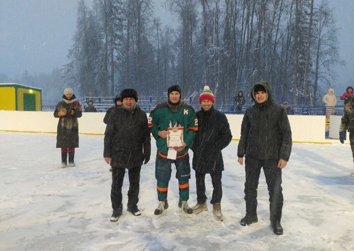 Шәмәрдән авыл җирлегендә алкалы хоккей турниры узды