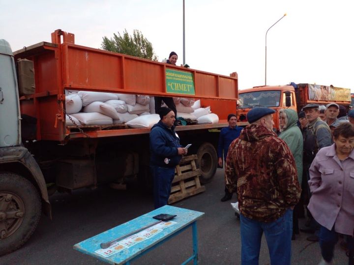 Сабалылар Казанда  көзге  муллык  ярминкәсендә