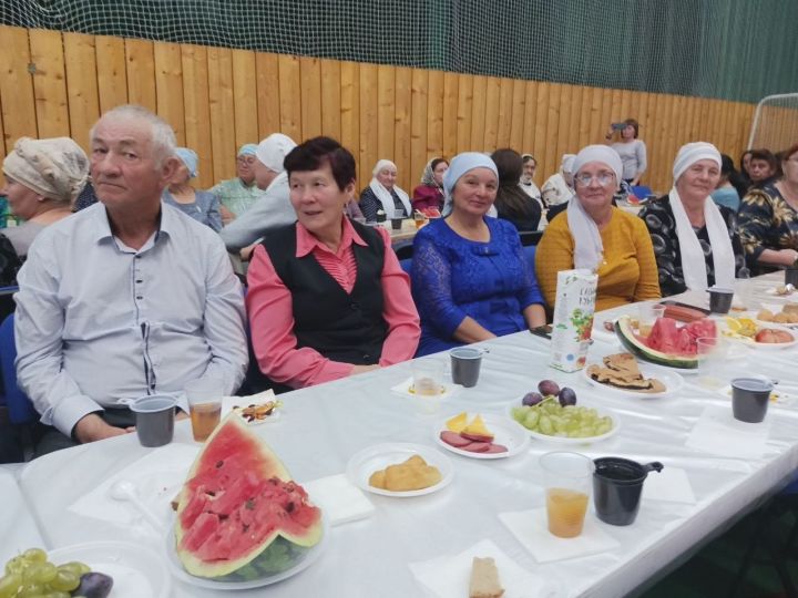 Тимершык мәдәният йортында өлкәннәрне Камал артистлары тәбрикләде