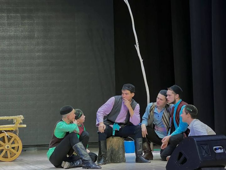 Сабадагы балалар театр фестиваленең гран-прие Минзәләгә китте