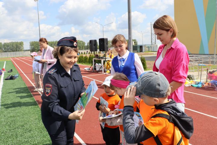 Сабада балалар бакчасында тәрбияләнүче  нәни райондашларыбыз өчен бәйрәм чарасы узды [ фоторепортаж]