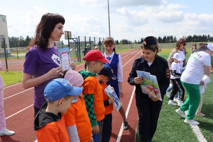 Сабада балалар бакчасында тәрбияләнүче  нәни райондашларыбыз өчен бәйрәм чарасы узды [ фоторепортаж]