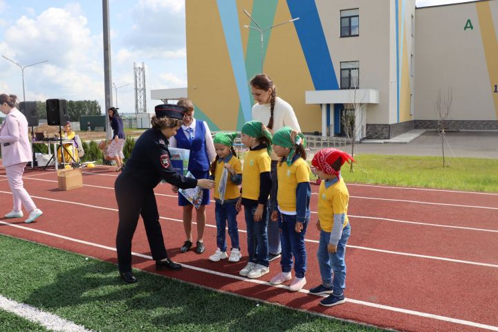 Сабада балалар бакчасында тәрбияләнүче  нәни райондашларыбыз өчен бәйрәм чарасы узды [ фоторепортаж]