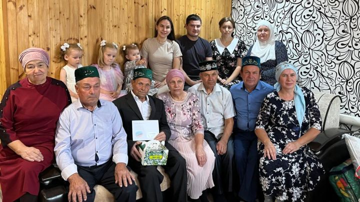 Түбән Шытсу авылында  яшәүче Заһидулла ага Кәлимуллинны 95 яшьлек юбилее белән котладылар