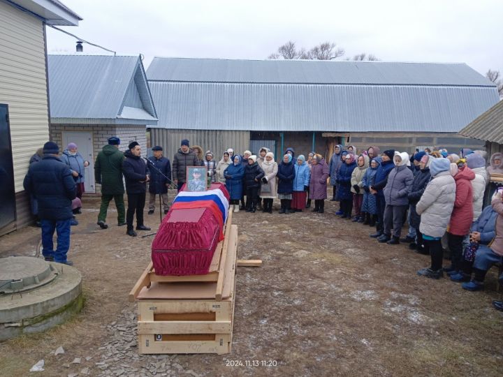 Кичә махсус хәрби операция барышында һәлак булган  Илфар Илфат улы Галимҗанов белән хушлаштылар