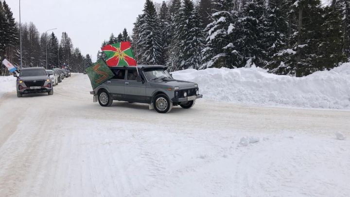 Шәмәрдәндә Ватанны саклаучылар хөрмәтенә автоузыш