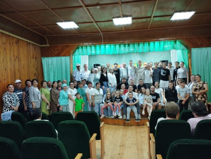 Илмирне солдат хезмәтенә озаттылар