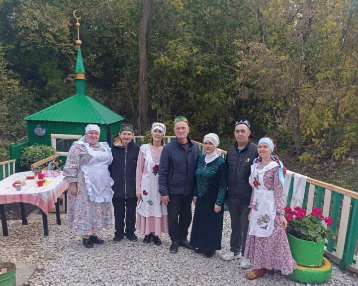 Курсабашта Чишмә бәйрәме