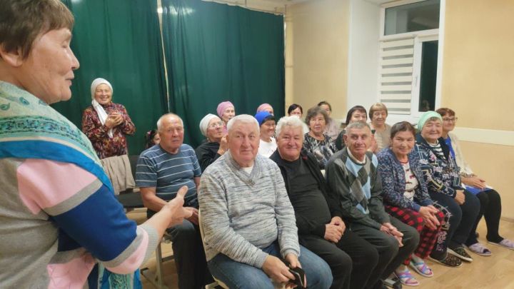 «Балкыш»та ял итүчеләр һәвәскәр артистларны «Ялыбызны тагын да ямьләндердегез» дип алкышладылар