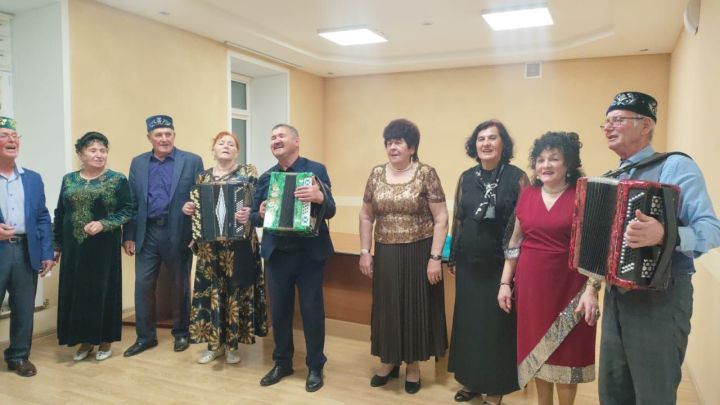 «Балкыш»та ял итүчеләр һәвәскәр артистларны «Ялыбызны тагын да ямьләндердегез» дип алкышладылар