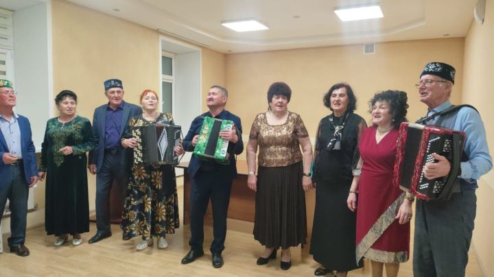 «Балкыш»та ял итүчеләр һәвәскәр артистларны «Ялыбызны тагын да ямьләндердегез» дип алкышладылар