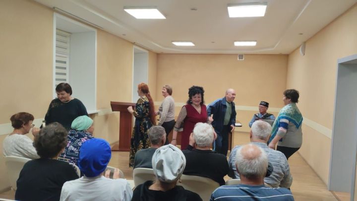 «Балкыш»та ял итүчеләр һәвәскәр артистларны «Ялыбызны тагын да ямьләндердегез» дип алкышладылар