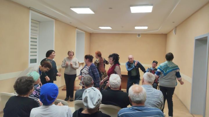 «Балкыш»та ял итүчеләр һәвәскәр артистларны «Ялыбызны тагын да ямьләндердегез» дип алкышладылар