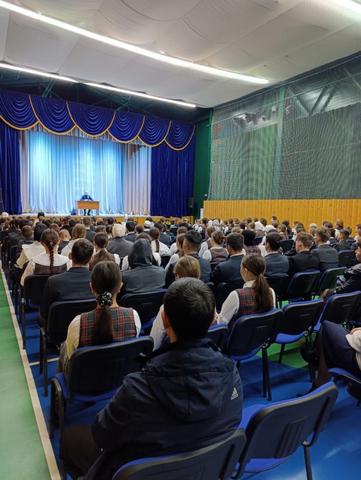 Тимершык урта мәктәбе укучылары өчен дини тәрбия сәгате үткәрелде