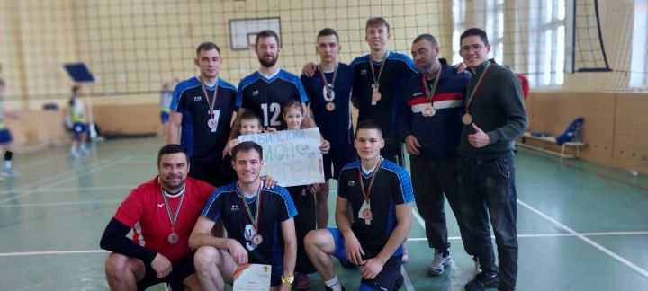 Саба районы волейболчылары бронза медальгә лаек булдылар
