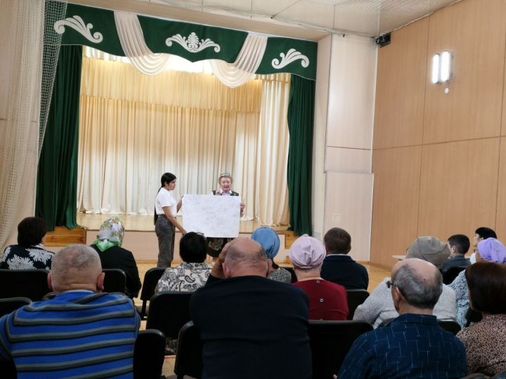 Шекше мәдәният йортында «Туганнар җыелган җирдә» дигән нәсел бәйрәме узды