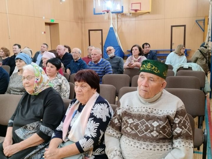 Шекше мәдәният йортында «Туганнар җыелган җирдә» дигән нәсел бәйрәме узды