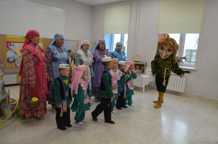 «Алга таба иң мөһиме – әти-әниләр белән эшләү, бу безнең бүген төп максатыбыз”