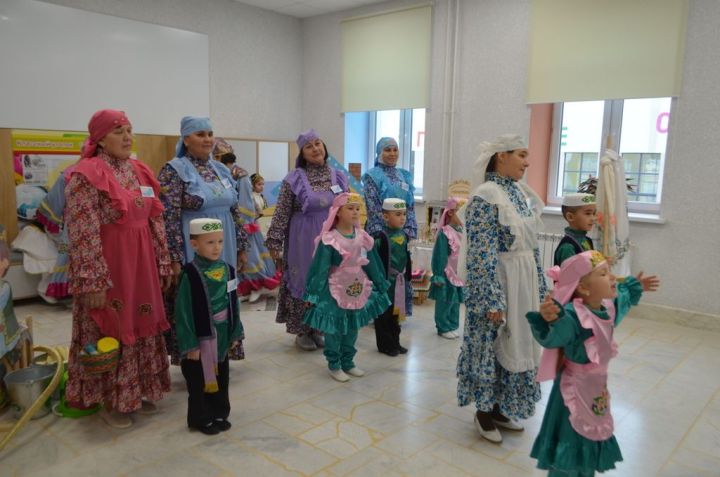 «Алга таба иң мөһиме – әти-әниләр белән эшләү, бу безнең бүген төп максатыбыз”