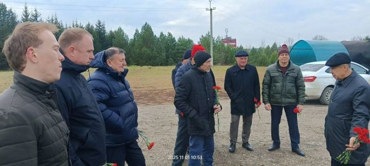 Фәргать Нәбиуллин истәлегенә ачык  көрәш турниры