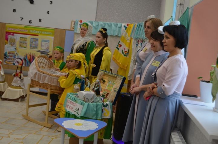 «Алга таба иң мөһиме – әти-әниләр белән эшләү, бу безнең бүген төп максатыбыз”