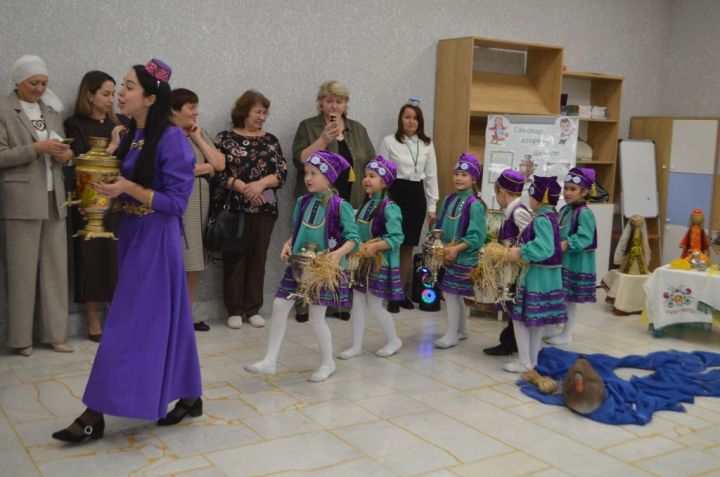 «Алга таба иң мөһиме – әти-әниләр белән эшләү, бу безнең бүген төп максатыбыз”