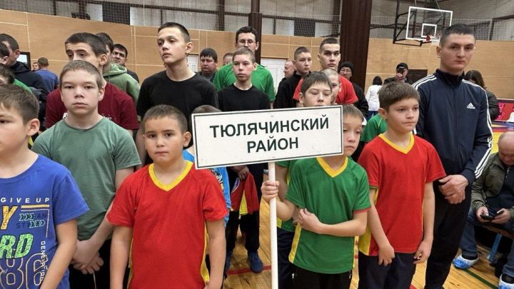 Фәргать Нәбиуллин истәлегенә ачык  көрәш турниры