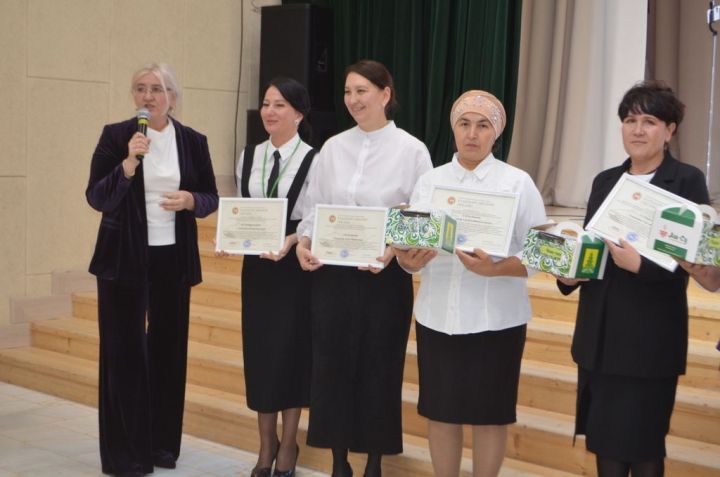 «Алга таба иң мөһиме – әти-әниләр белән эшләү, бу безнең бүген төп максатыбыз”