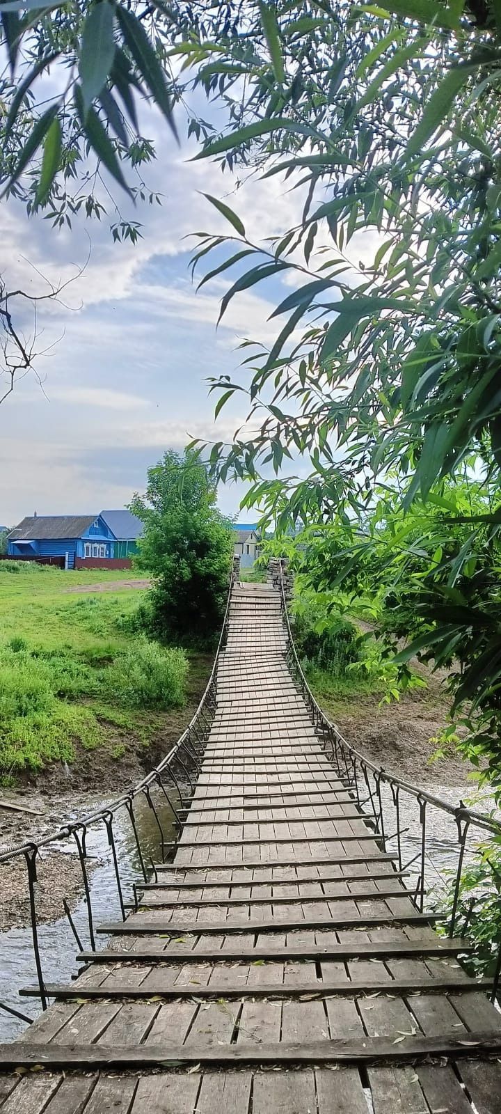 Тимершык авылында Мишә елгасы аша җәяүлеләр күперен төзекләндерәләр