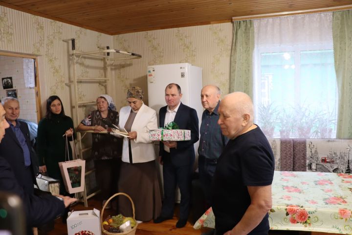 Иске Икшермә  авылында яшәүче Нурлыхода Ибраһимовага 100 яшь тулды