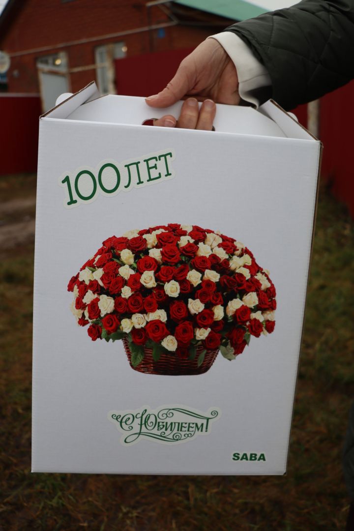 Иске Икшермә  авылында яшәүче Нурлыхода Ибраһимовага 100 яшь тулды