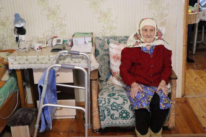 Иске Икшермә  авылында яшәүче Нурлыхода Ибраһимовага 100 яшь тулды