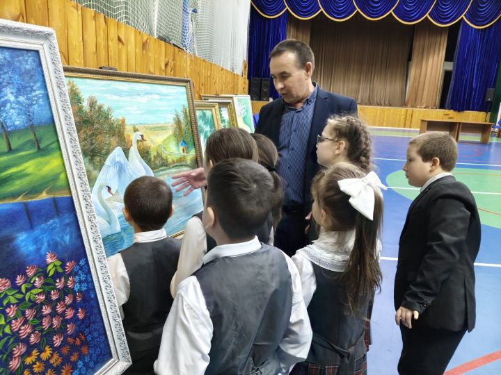 Тимершыкта танылган рәссамнарның күргәзмәләре оештырылды