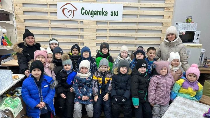 «Бәләкәч» балалар бакчасында тәрбияләнүчеләр «Солдатка аш» проектына кушылды