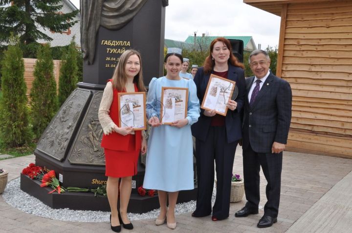 Безне Тукай тәрбияли