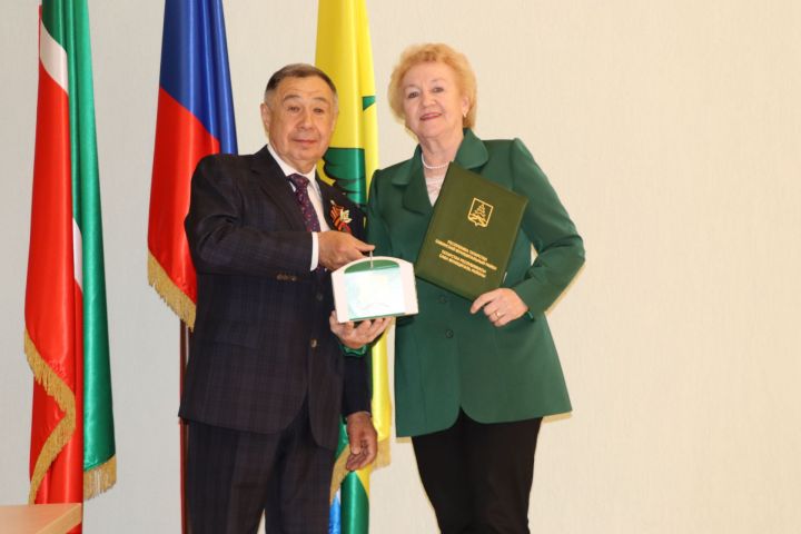 Районның тупланма бюджеты  чыгымнары  үтәлеше  96 процент тәшкил иткән
