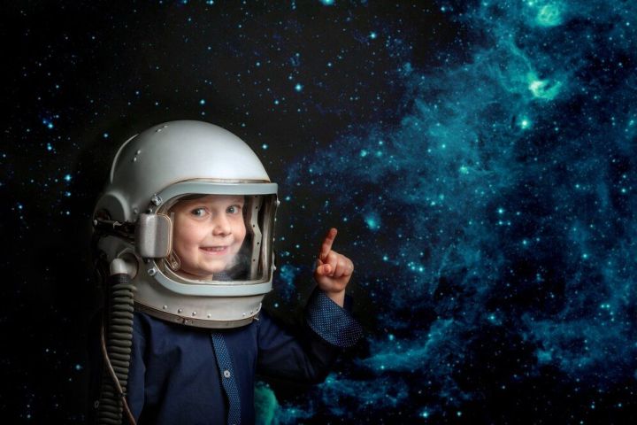Беренче булып галәм киңлекләрен яулаган кеше – Ю.А.Гагарин