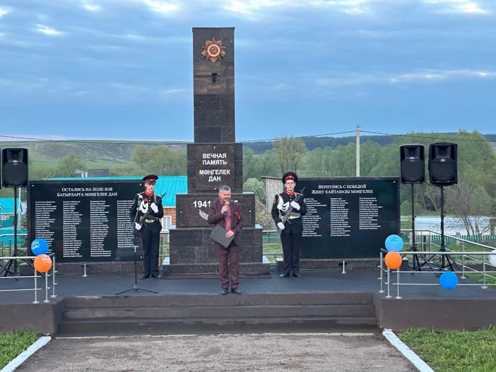 Татар Икшермәсендә узган Җиңү бәйрәмендә район башлыгы да катнашты