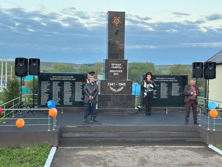 Татар Икшермәсендә узган Җиңү бәйрәмендә район башлыгы да катнашты